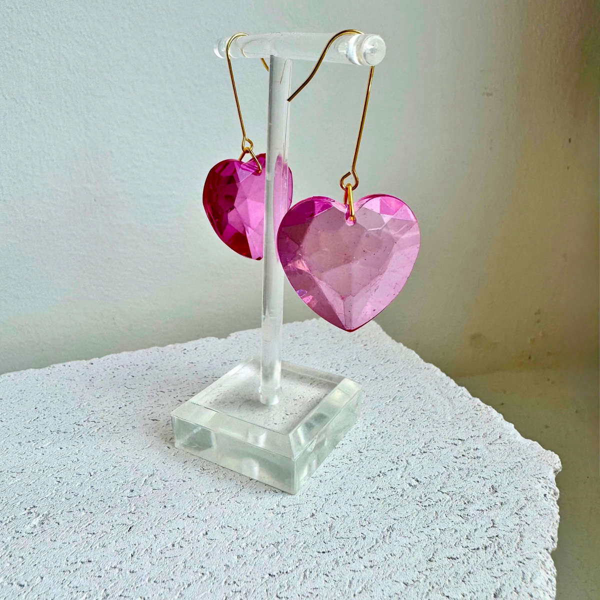 Heartdrop Hjerteøreringe – Pink