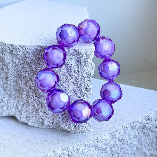 Lilla kantet bead in bead armbånd i akryl – BIYAcolour